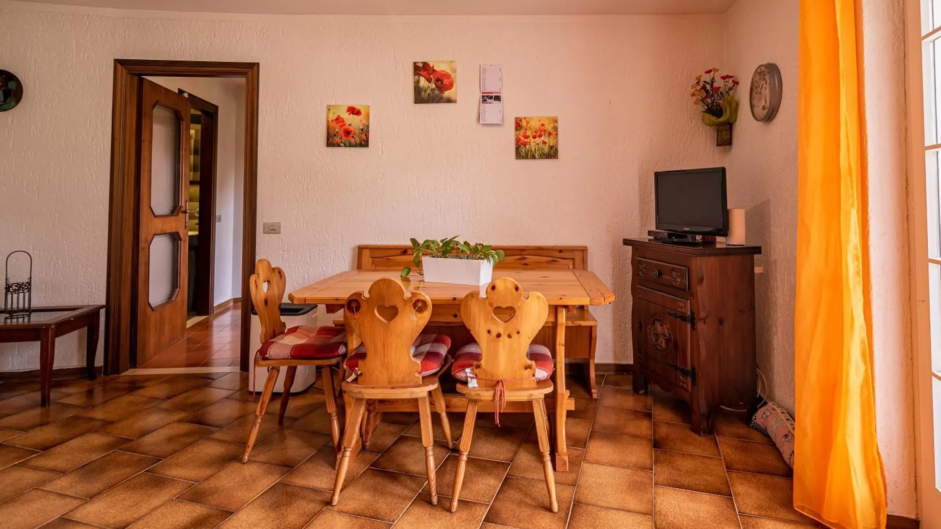 Vesta Casa Sabine, Appartamento Con Giardino E Vista Rocca 0*,